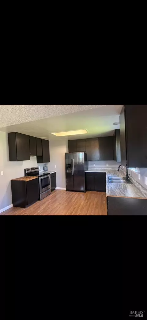 Kitchen - 27310 Oriole Dr, Willits, CA 95490 photo 2 of 2