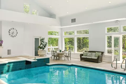 Exterior - 9988 Troon Ct, Windsor, CA 95492 photo 13 of 21