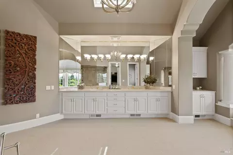 Bath - 9988 Troon Ct, Windsor, CA 95492 photo 6 of 10