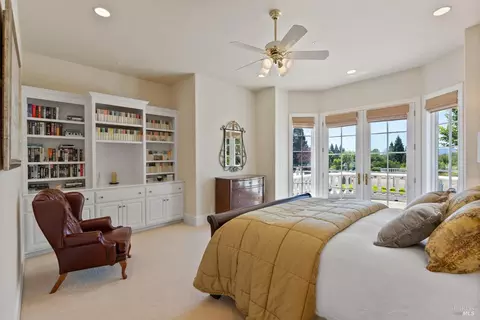 Bedroom - 9988 Troon Ct, Windsor, CA 95492 photo 5 of 8