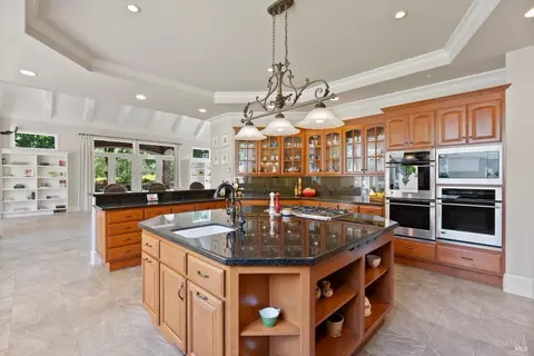 Kitchen - 9988 Troon Ct, Windsor, CA 95492 photo 1 of 7