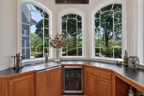 Kitchen - 9988 Troon Ct, Windsor, CA 95492 photo 6 of 7