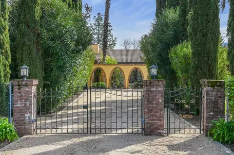2550 Greenwood Ave, Calistoga, CA 94515