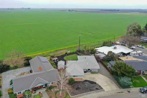 305 S 8th St, Dixon, CA 95620 photo 37