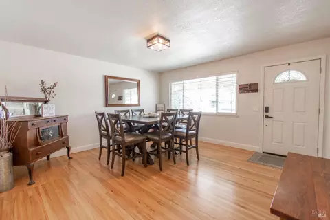 305 S 8th St, Dixon, CA 95620 photo 5
