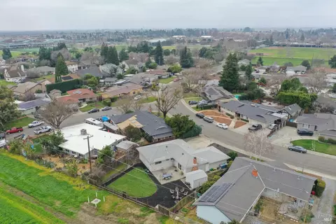 305 S 8th St, Dixon, CA 95620 photo 35