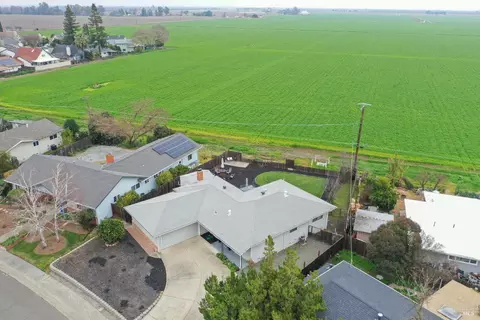 305 S 8th St, Dixon, CA 95620 photo 39