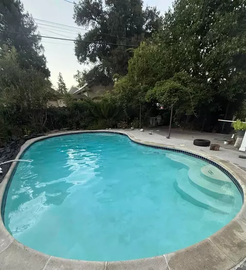 Exterior - 204 S Dora St, Ukiah, CA 95482 photo 5 of 11