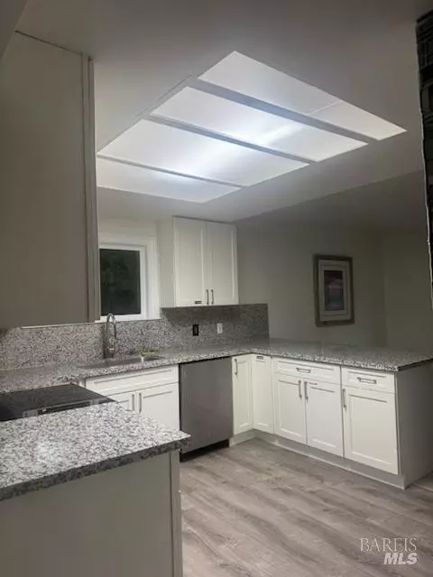 Kitchen - 107 Cavan Ct, Vacaville, CA 95687 photo 1 of 2