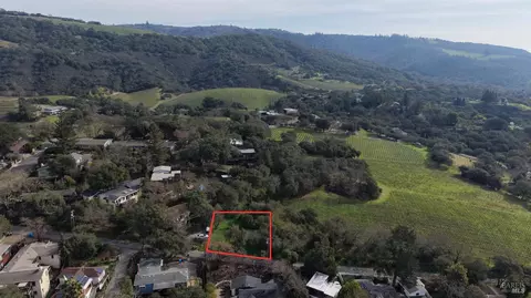 17278 Hillcrest Ave, Sonoma, CA 95476