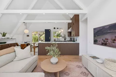 91 Holstein Rd, San Anselmo, CA 94960