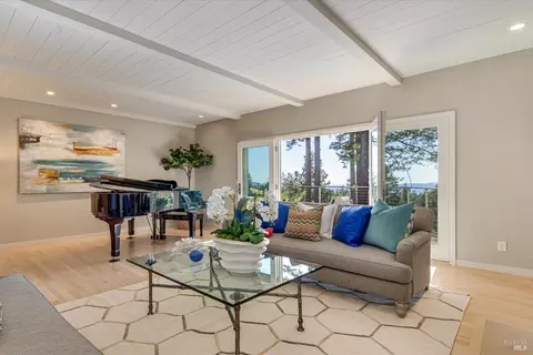 Living - 1155 Las Posadas Rd, Angwin, CA 94508 photo 8 of 11