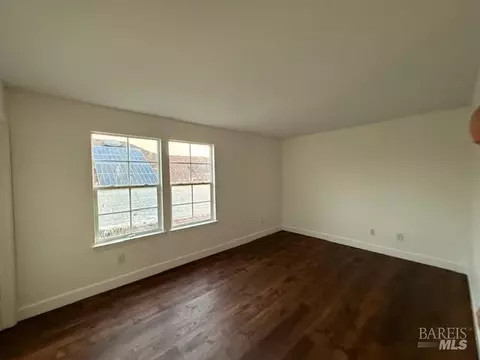 Living - 5011 Staghorn Dr, Vallejo, CA 94591 photo 5 of 5