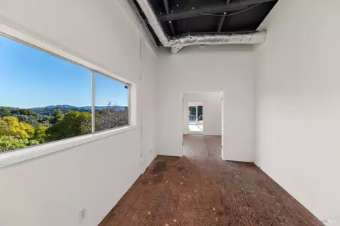 Bedroom - 18 Stanton Way, Mill Valley, CA 94941 photo 5 of 5