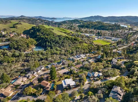 View/Area - 18 Stanton Way, Mill Valley, CA 94941 photo 1 of 6