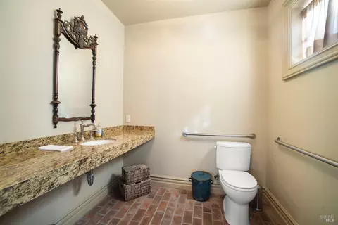 Bath - 608 Randolph St, Napa, CA 94559 photo 12 of 12