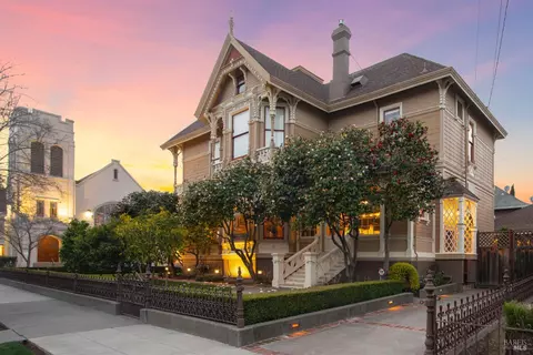 Exterior - 608 Randolph St, Napa, CA 94559 photo 6 of 18