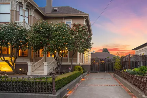 Exterior - 608 Randolph St, Napa, CA 94559 photo 7 of 18