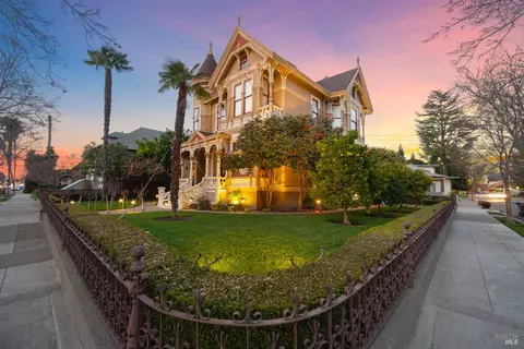 Exterior - 608 Randolph St, Napa, CA 94559 photo 4 of 18