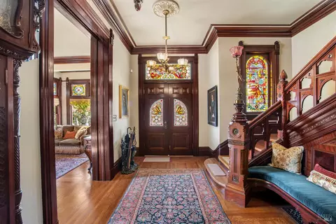 Entry Way - 608 Randolph St, Napa, CA 94559 photo 1 of 8