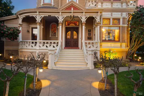 Exterior - 608 Randolph St, Napa, CA 94559 photo 3 of 18