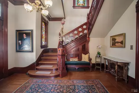 Entry Way - 608 Randolph St, Napa, CA 94559 photo 3 of 8