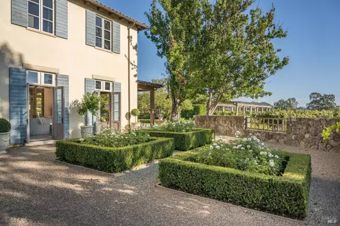 1032 Ponti Rd, Napa, CA 94558