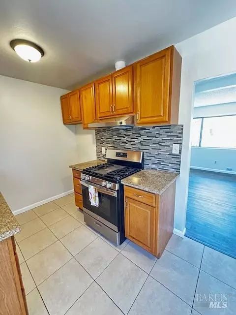 Kitchen - 523 Branciforte St, Vallejo, CA 94590 photo 6 of 6