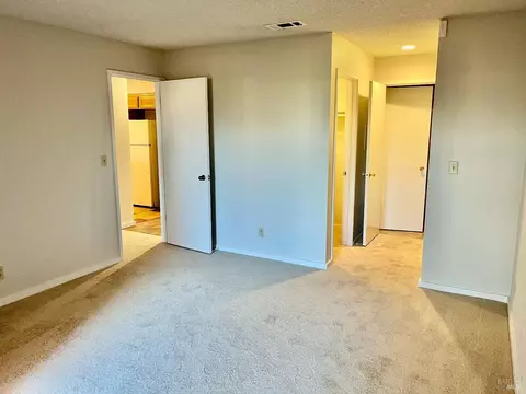 Bedroom - 104 Nantucket Ln, Vallejo, CA 94590 photo 3 of 3