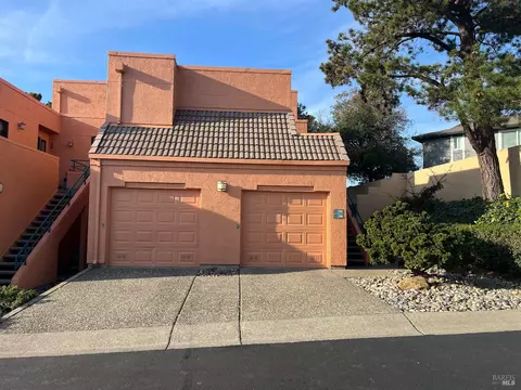 104 Nantucket Ln, Vallejo, CA 94590