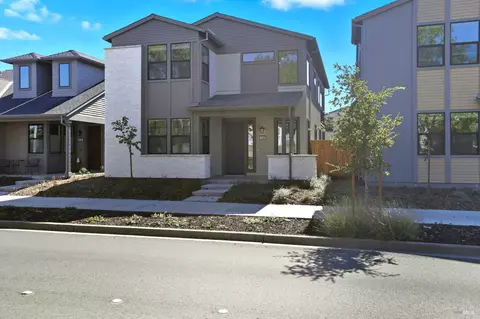 9133 Camino Colegio Rd, Rohnert Park, CA 94928