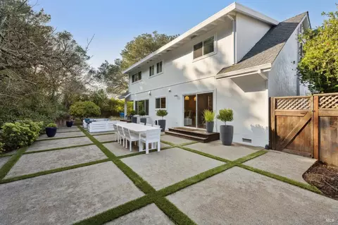 Exterior - 341 Fairway Dr, Novato, CA 94949 photo 3 of 6
