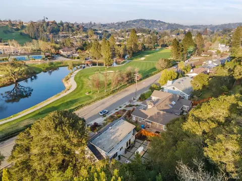 View/Area - 341 Fairway Dr, Novato, CA 94949 photo 4 of 4