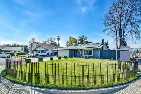 Exterior - 655 Marshall Ct, Vacaville, CA 95687 photo 2 of 23
