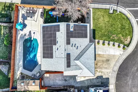 View/Area - 655 Marshall Ct, Vacaville, CA 95687 photo 8 of 9