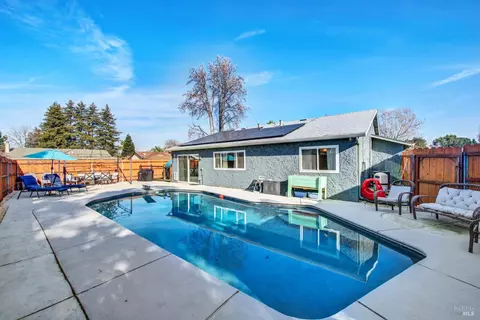 Exterior - 655 Marshall Ct, Vacaville, CA 95687 photo 12 of 23