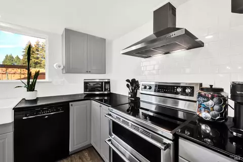 Kitchen - 655 Marshall Ct, Vacaville, CA 95687 photo 11 of 11