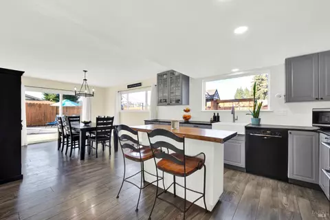 Kitchen - 655 Marshall Ct, Vacaville, CA 95687 photo 1 of 11