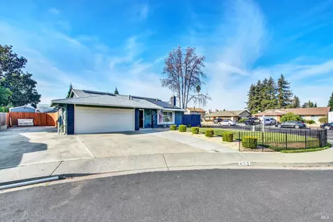 Exterior - 655 Marshall Ct, Vacaville, CA 95687 photo 4 of 23