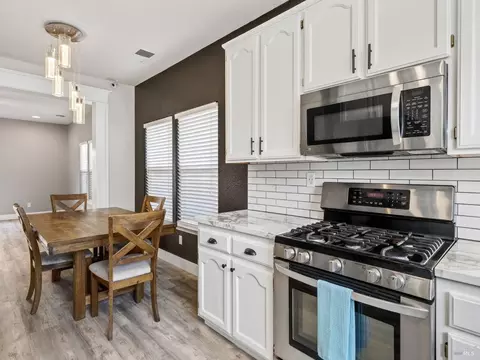 Kitchen - 36 W Brookside Dr, Cloverdale, CA 95425 photo 4 of 4