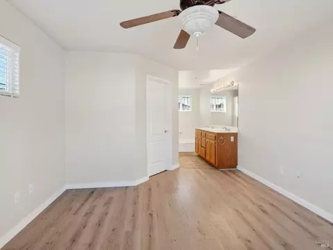 Bedroom - 36 W Brookside Dr, Cloverdale, CA 95425 photo 2 of 5