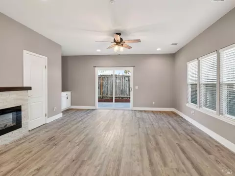 Living - 36 W Brookside Dr, Cloverdale, CA 95425 photo 1 of 3