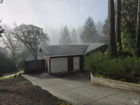 Exterior - 1653 Lilac Ln, Willits, CA 95490 photo 2 of 4