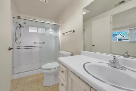 Bath - 331 Pythian Rd, Santa Rosa, CA 95409 photo 2 of 4