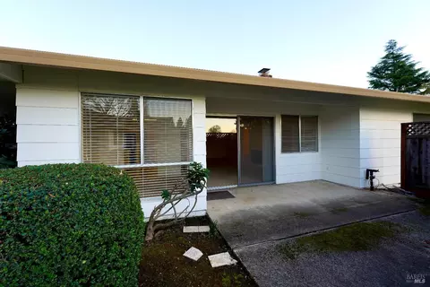Exterior - 331 Pythian Rd, Santa Rosa, CA 95409 photo 7 of 8