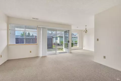 331 Pythian Rd, Santa Rosa, CA 95409