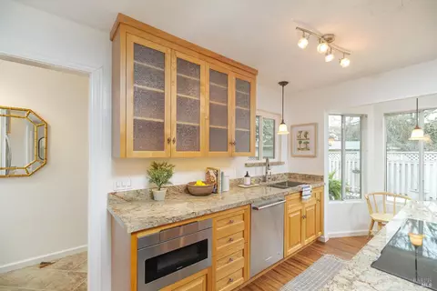Kitchen - 79 Temelec Cir, Sonoma, CA 95476 photo 3 of 7