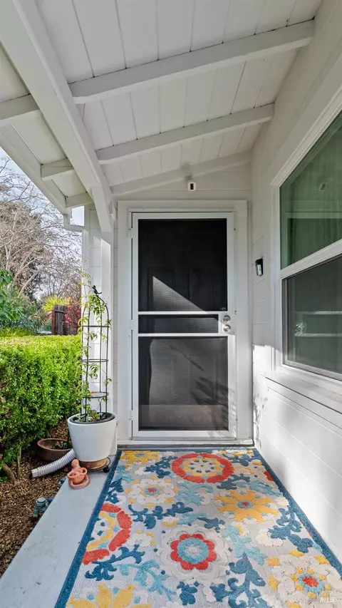 Exterior - 712 Laurel St, Vallejo, CA 94591 photo 7 of 7