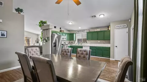 Kitchen - 840 Green Dr, Dixon, CA 95620 photo 6 of 6