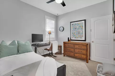 Bedroom - 312 Primrose Dr, Vacaville, CA 95687 photo 3 of 6